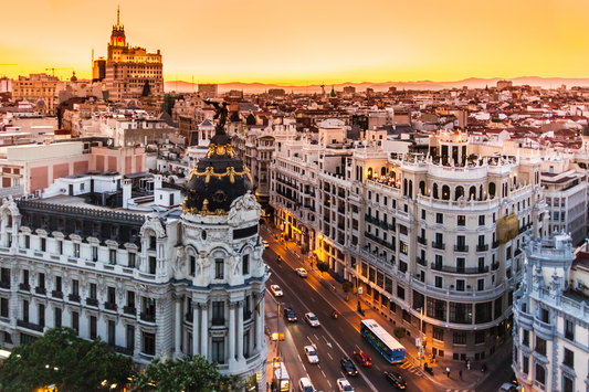 Discovering the Iberian Peninsula: shuttle bus rental in Spain, Portugal