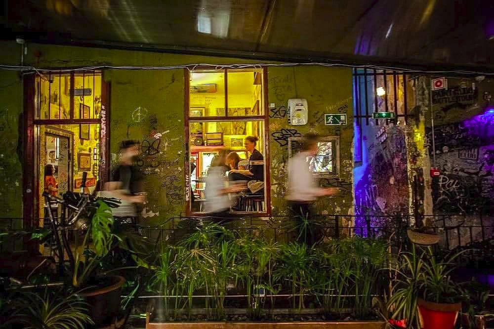 Bus rental service for Budapest to Szimpla Kert