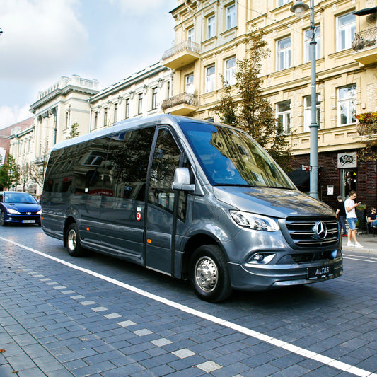 Should you book a Minibus Rental in Paris?