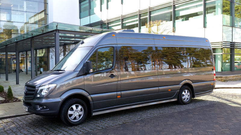 ADVANTAGES OF USING A MINIBUS FOR TOUR PACKAGE OF EUROPE