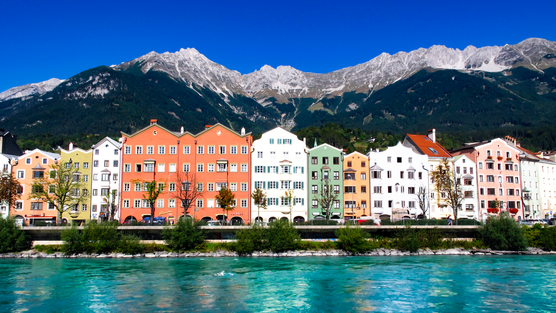Innsbruck - The reasonable seasons, take bus rental now