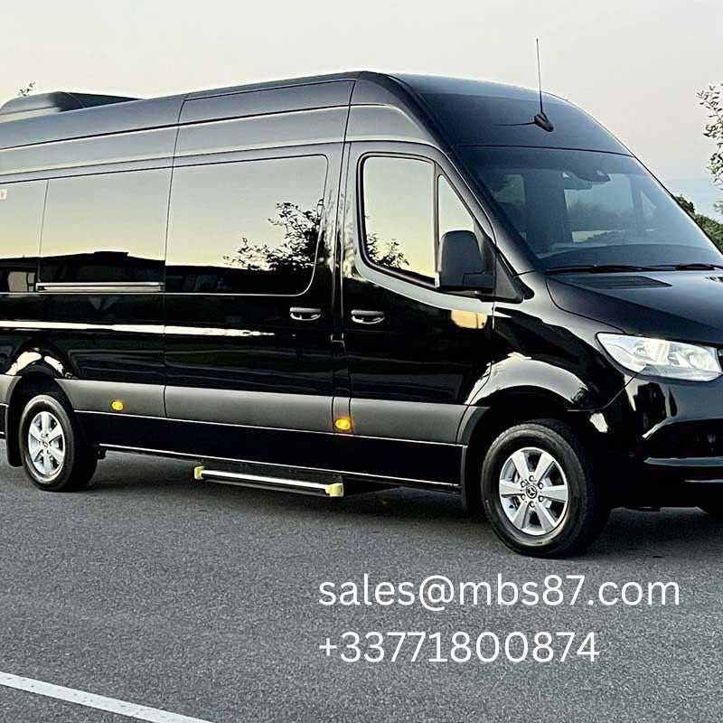 Hire a minibus and driver in London